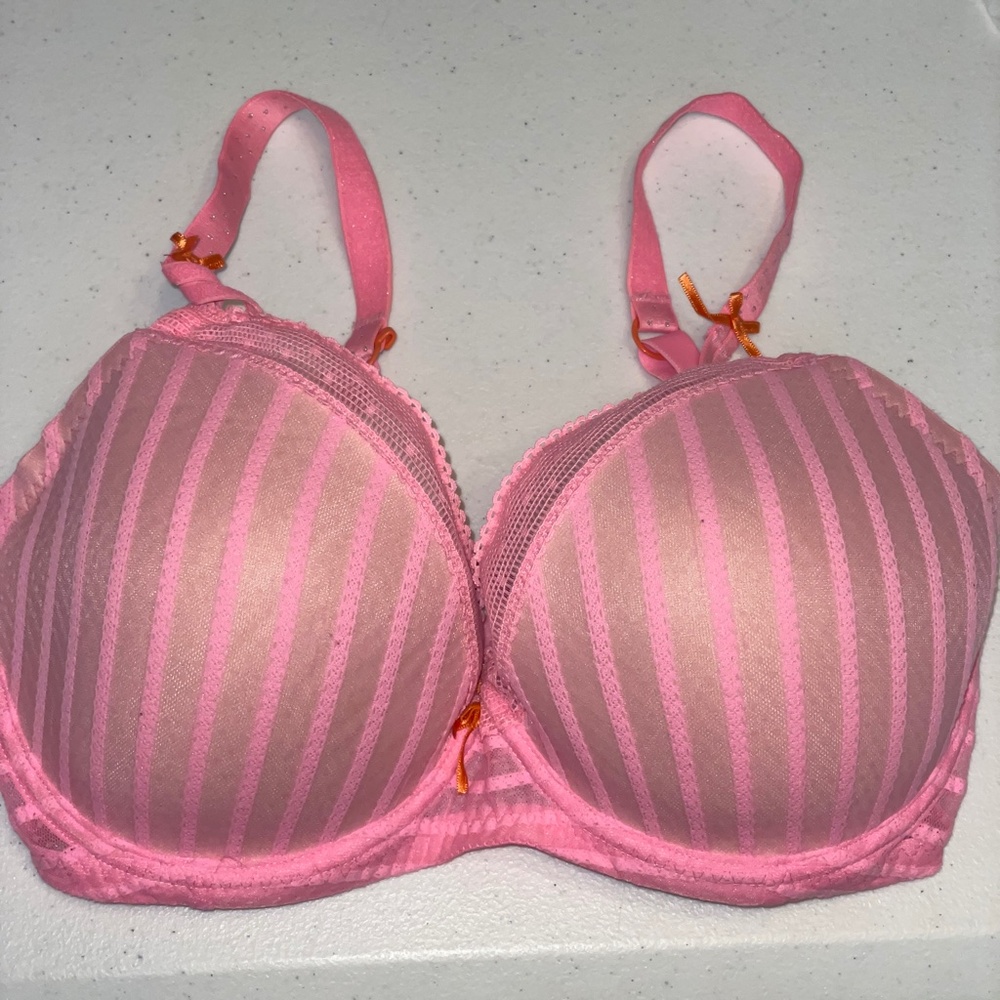 EUC Betsey Johnson Intimates Stocking Stripe Lightly Lined Push Up Bra Size 32DD - Picture 2 of 4